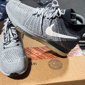 Nike womens Black and Gray Athletic Shoes